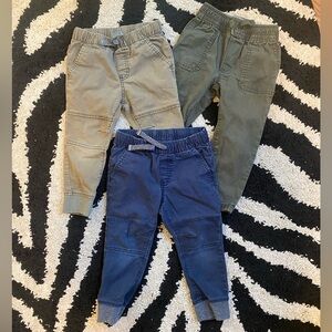 2T boys joggers bundle